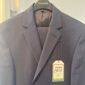 Navy blue/ light blue Joseph A. Banks suit. 40r jacket 34w pants. Brand new